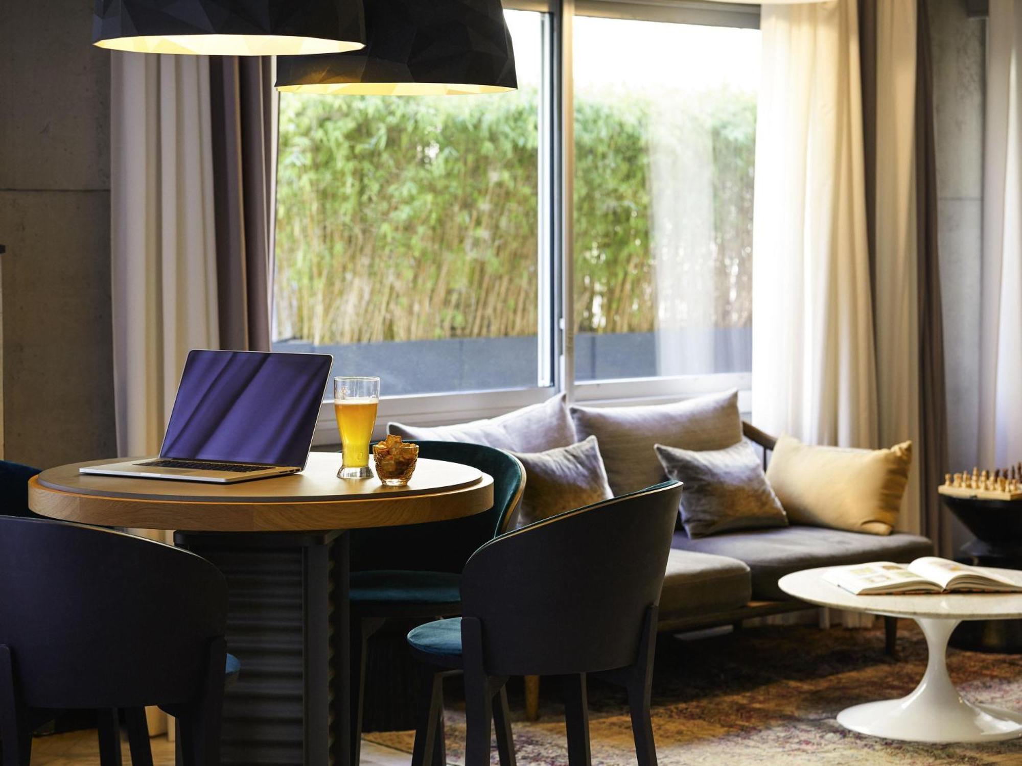Relais De Lyon By Malone