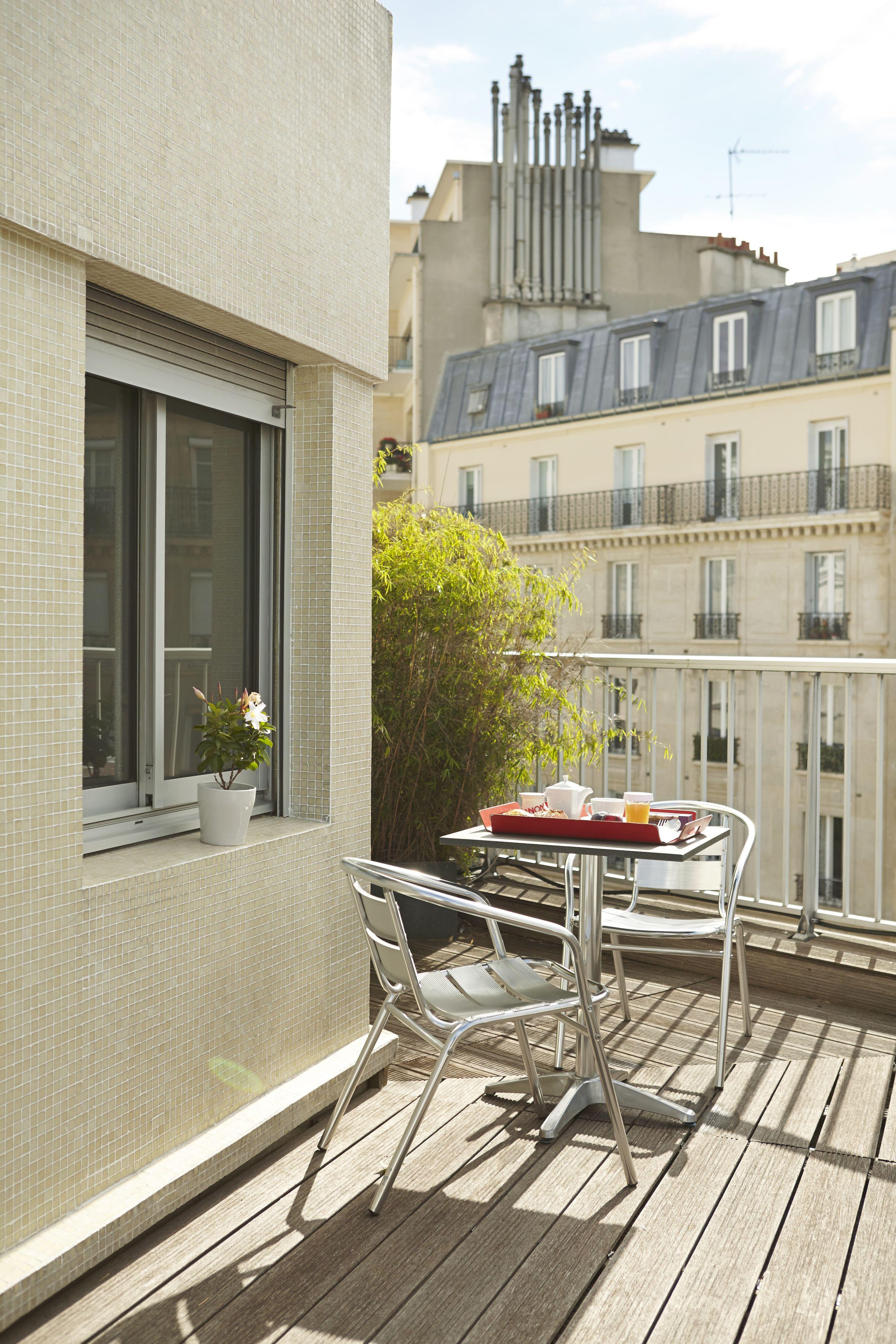 Relais De Lyon By Malone 4*